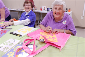 Decorate Totes Decorate Totes